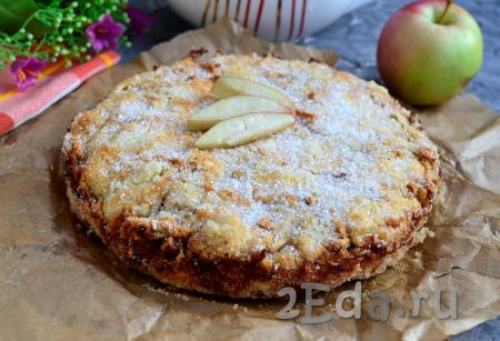 Насыпной яблочный пирог с манкой