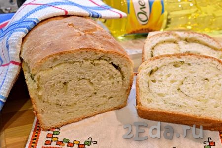 Хлеб с чесноком и зеленью в духовке