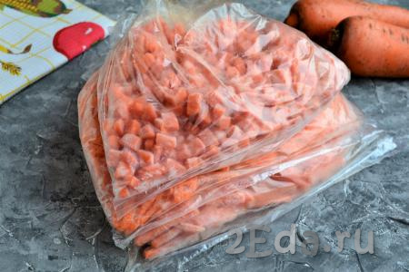 Как заморозить морковь на зиму в морозилке