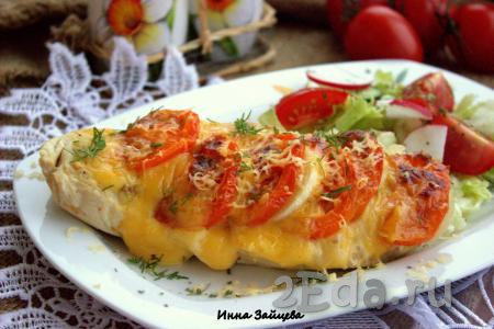 Куриное филе "Гармошка" с помидорами и сыром
