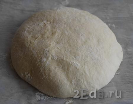 Оставляем хлеб на расстойку на 2 часа в тёплом месте, накрыв хлеб полотенцем. Хлеб подойдёт и увеличится в размере.