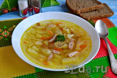 Суп с колбасой и вермишелью