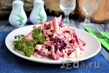 Салат со свеклой и колбасой