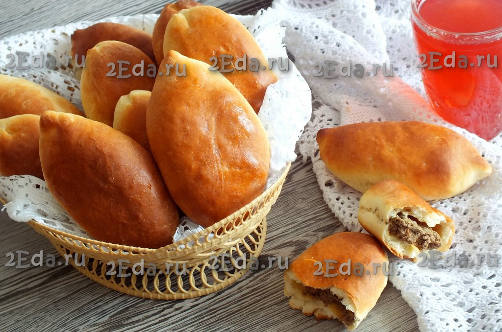 Дрожжевые пирожки с печенью в духовке рецепт с фото пошагово