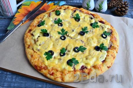 Рецепт пиццы с грибами, сыром и колбасой