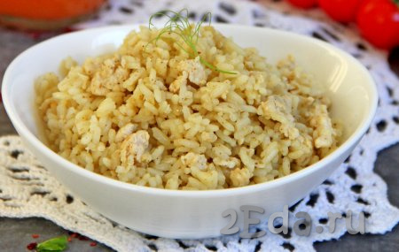 Рис с куриным фаршем на сковороде