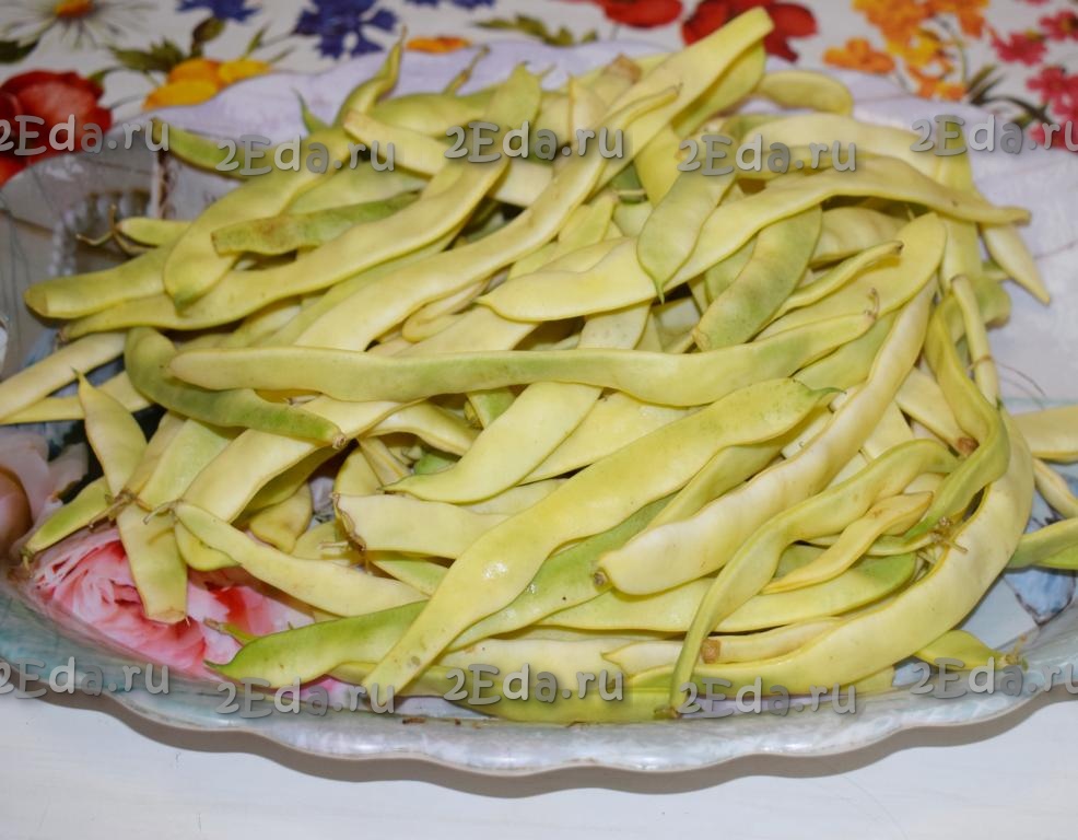 Тушёная стручковая фасоль с овощами